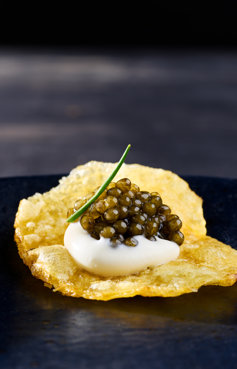 Lillies_Q__Potato_Chips_Caviar_18_Crop